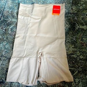 Spanx High-Waisted Mid Thigh Short